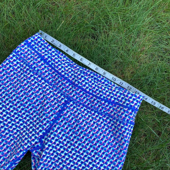 Athleta Vivid Sonar Capri Crop Leggings Medium - Picture 14 of 16